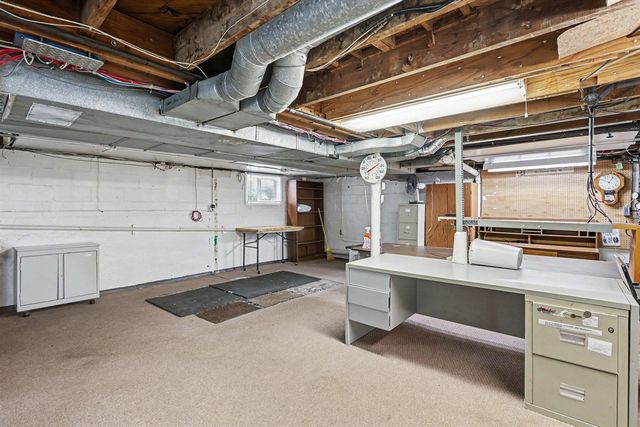 2901 Hartline Drive, Rochester Hills, MI 48309