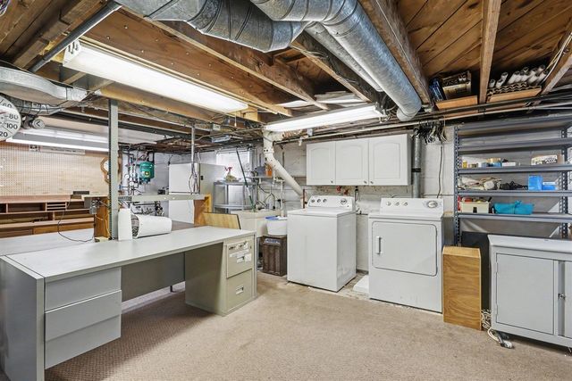 2901 Hartline Drive, Rochester Hills, MI 48309
