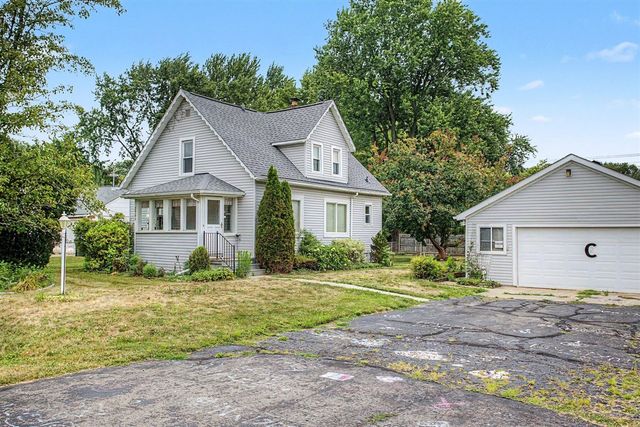 2901 Hartline Drive, Rochester Hills, MI 48309