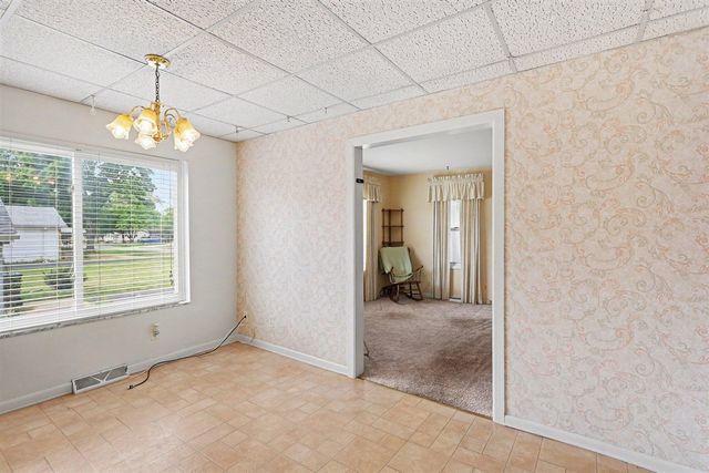 2901 Hartline Drive, Rochester Hills, MI 48309