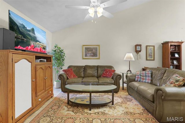 1206 University Drive, Edwardsville, IL 62025