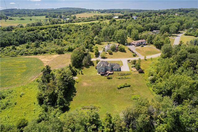 4020 Deer Crossing, Pompey, NY 13104