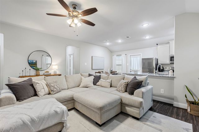 6405 Graceland Drive, Greenville, TX 75402