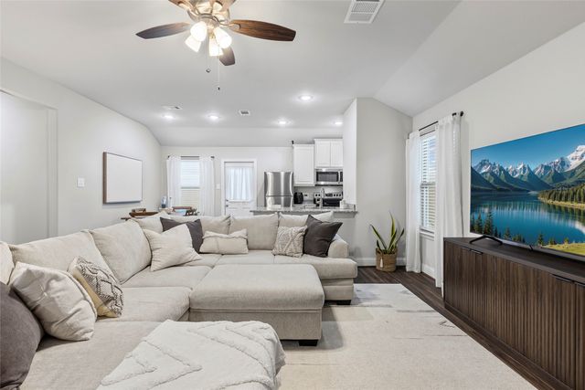 6405 Graceland Drive, Greenville, TX 75402