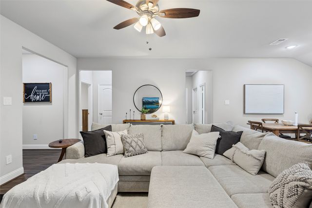 6405 Graceland Drive, Greenville, TX 75402