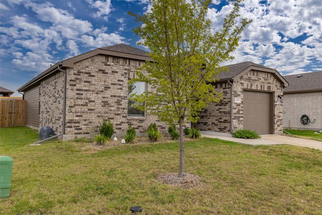6405 Graceland Drive, Greenville, TX 75402