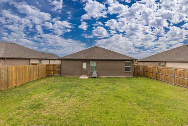 6405 Graceland Drive, Greenville, TX 75402
