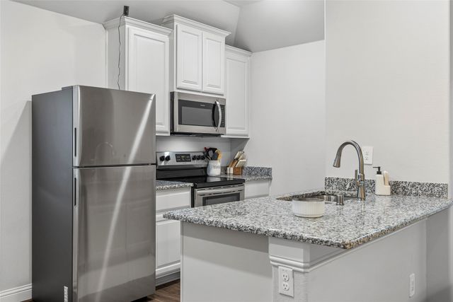 6405 Graceland Drive, Greenville, TX 75402