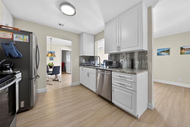 8950 NW 13th Street, Plantation, FL 33322