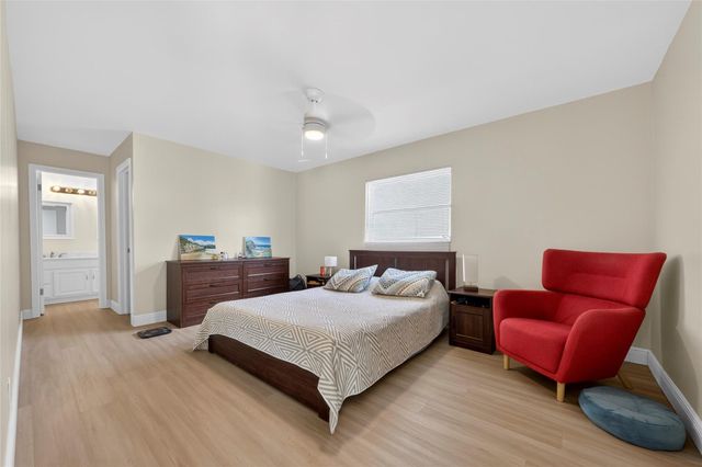 8950 NW 13th Street, Plantation, FL 33322