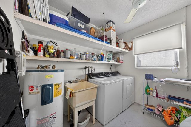 8950 NW 13th Street, Plantation, FL 33322