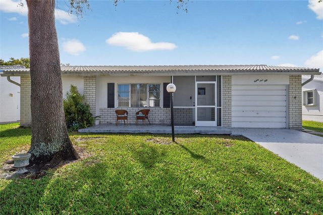 8950 NW 13th Street, Plantation, FL 33322