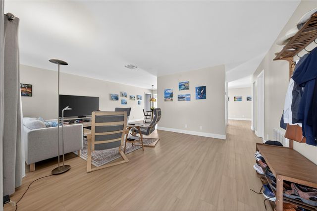 8950 NW 13th Street, Plantation, FL 33322