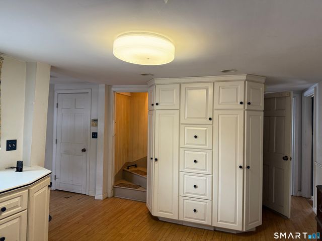 316 South Road, Farmington, CT 06032