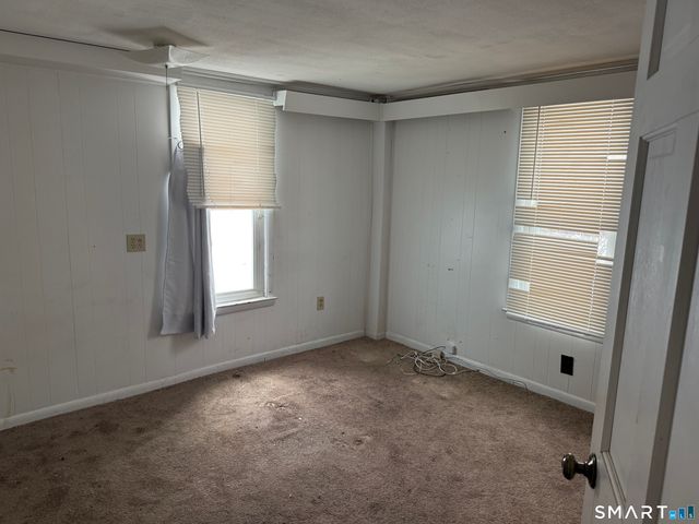 316 South Road, Farmington, CT 06032