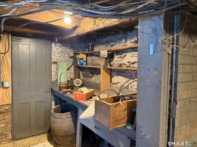 316 South Road, Farmington, CT 06032