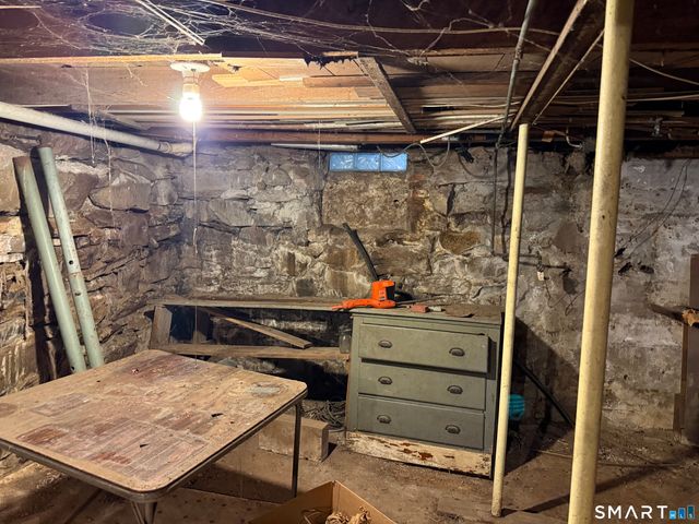 316 South Road, Farmington, CT 06032