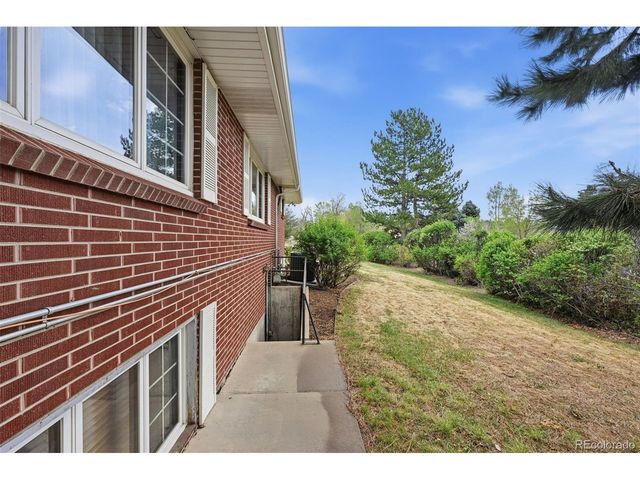 5440 S Clarkson St, Greenwood Village, CO 80121