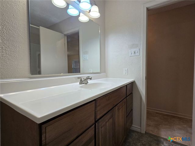421 Carothers Street, Copperas Cove, TX 76522