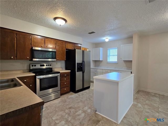421 Carothers Street, Copperas Cove, TX 76522