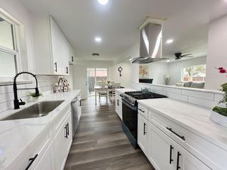 2448 E 8th St, Stockton, CA 95205