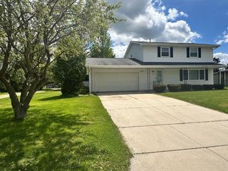 564 E Rhine STREET, Elkhart Lake, WI 53020