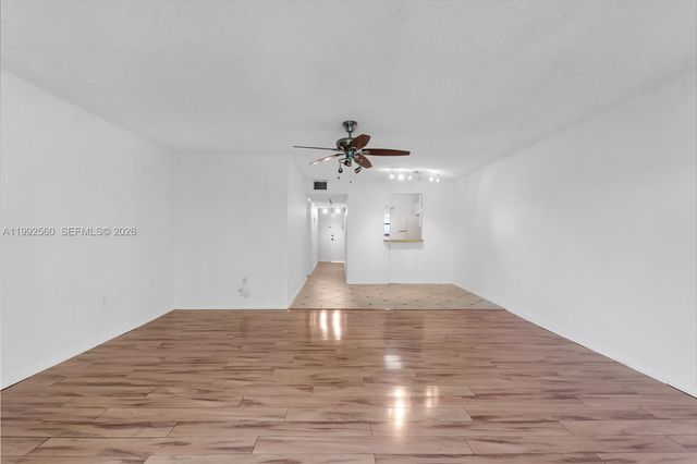 1021 Mockingbird Lane 302, Plantation, FL 33324