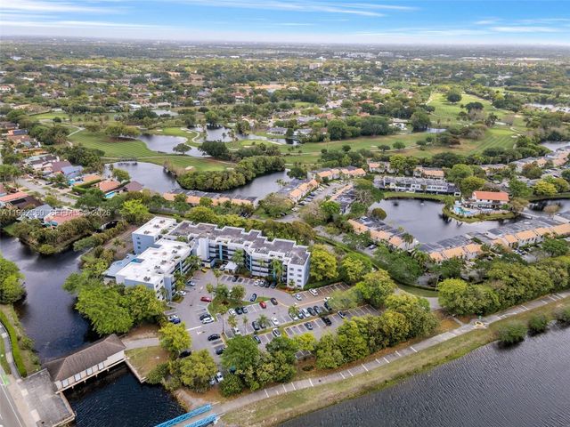 1021 Mockingbird Lane 302, Plantation, FL 33324