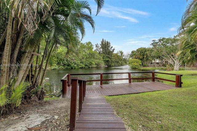 1021 Mockingbird Lane 302, Plantation, FL 33324
