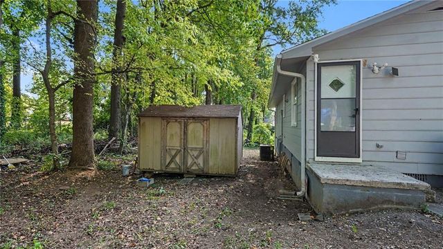 1301 Clegg Street, Greensboro, NC 27407