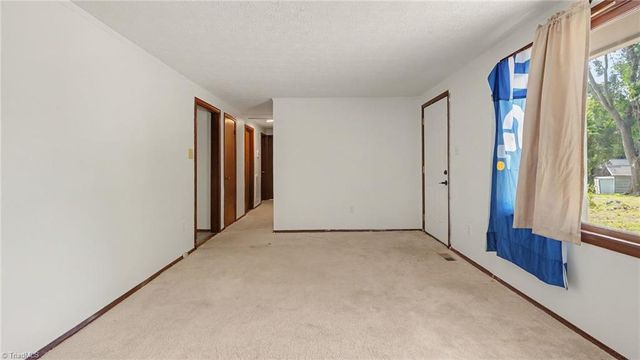1301 Clegg Street, Greensboro, NC 27407