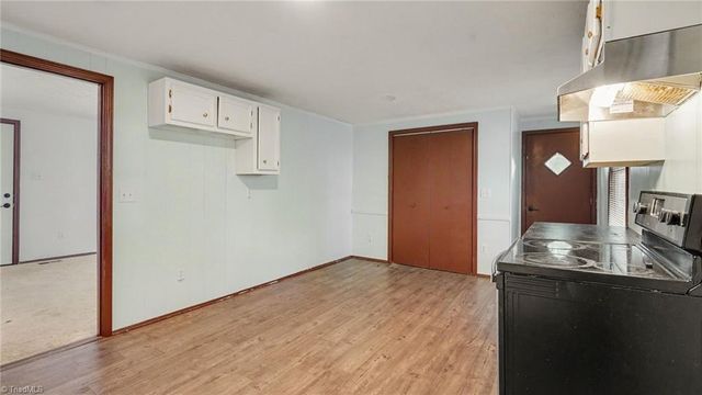 1301 Clegg Street, Greensboro, NC 27407