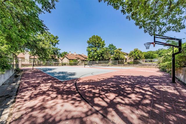 5814 Meadow Wood Lane, Fort Worth, TX 76112