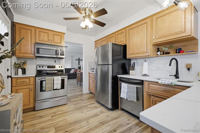3327 Syracuse Street, Dearborn, MI 48124