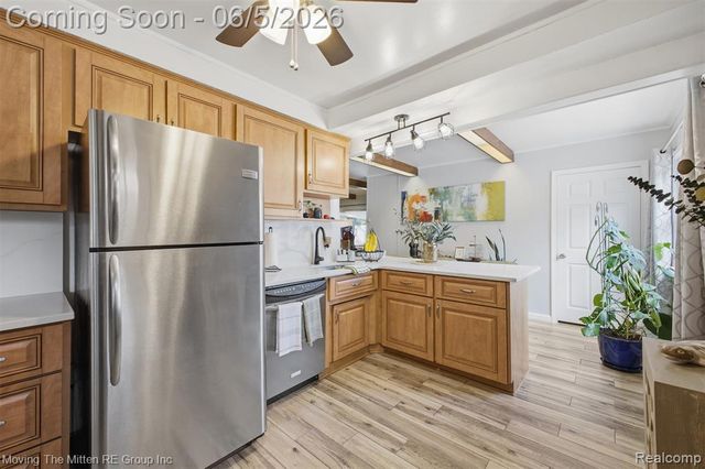 3327 Syracuse Street, Dearborn, MI 48124