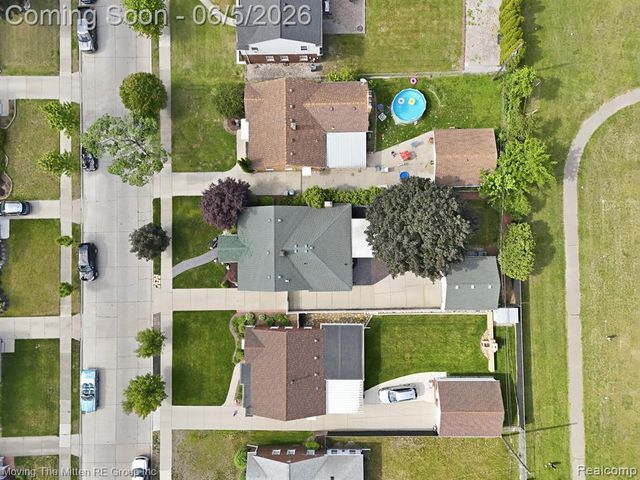 3327 Syracuse Street, Dearborn, MI 48124