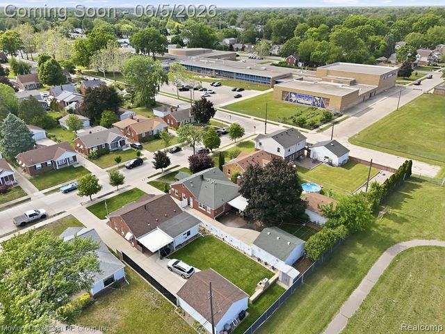 3327 Syracuse Street, Dearborn, MI 48124