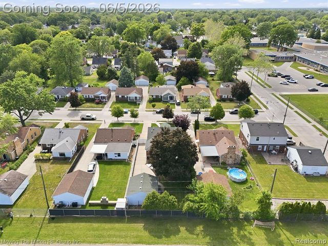 3327 Syracuse Street, Dearborn, MI 48124