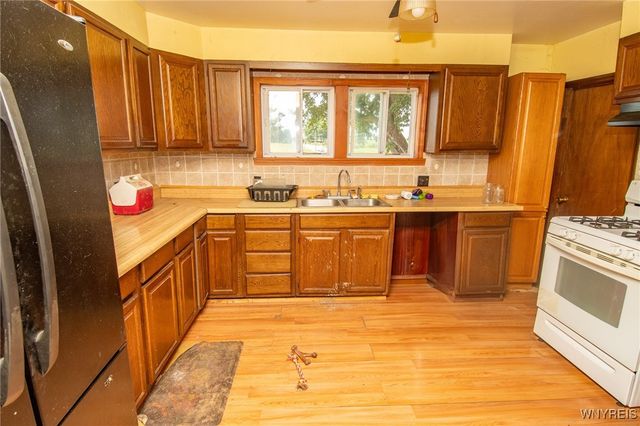 7094 State Route 20a, Perry, NY 14530