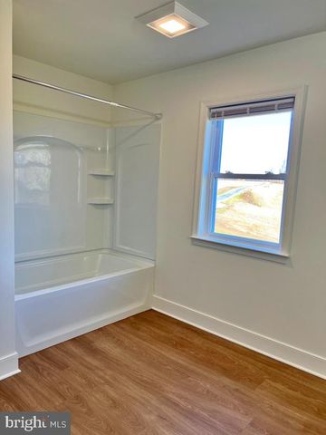 565 BACON RD, Red Lion, PA 17356