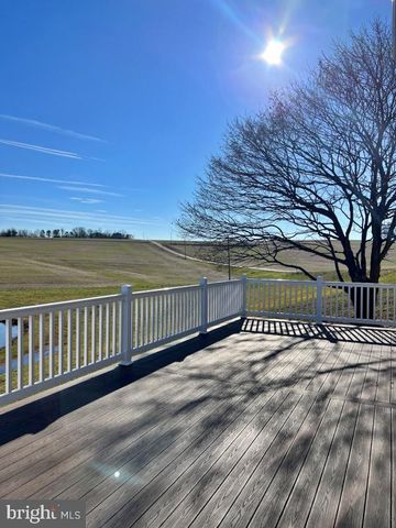 565 BACON RD, Red Lion, PA 17356