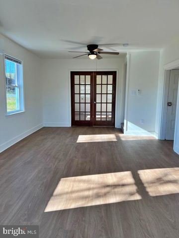 565 BACON RD, Red Lion, PA 17356