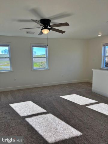 565 BACON RD, Red Lion, PA 17356