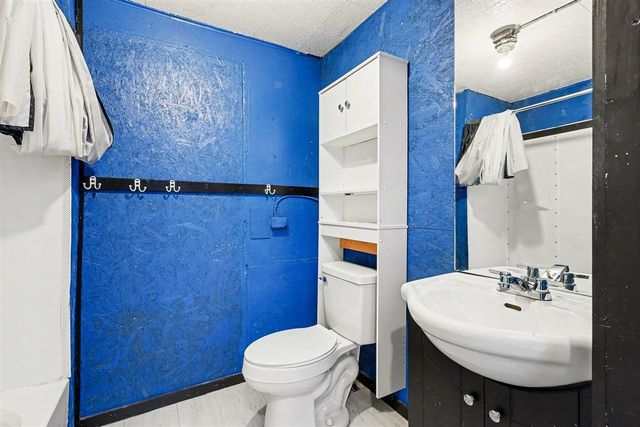 1259 E Apple Avenue, Muskegon, MI 49442