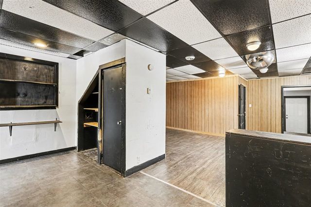 1259 E Apple Avenue, Muskegon, MI 49442