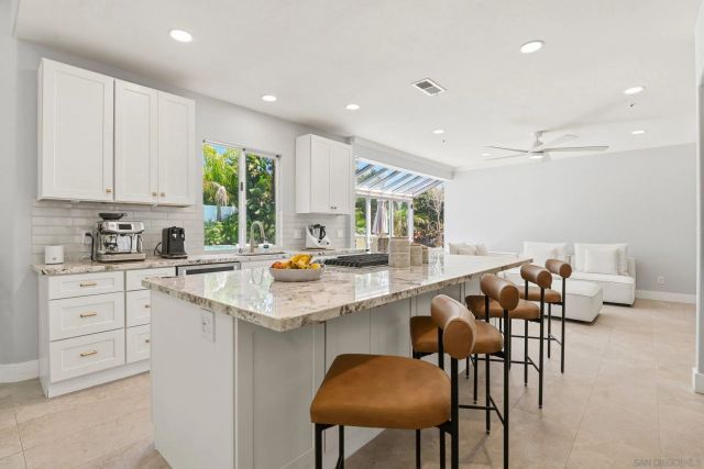 5140 Via Avante, San Diego, CA 92130