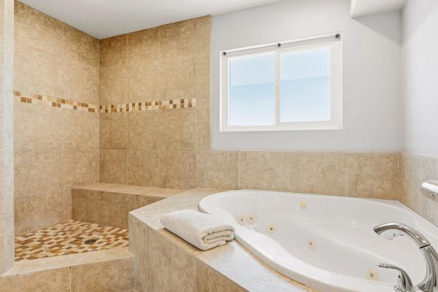5140 Via Avante, San Diego, CA 92130