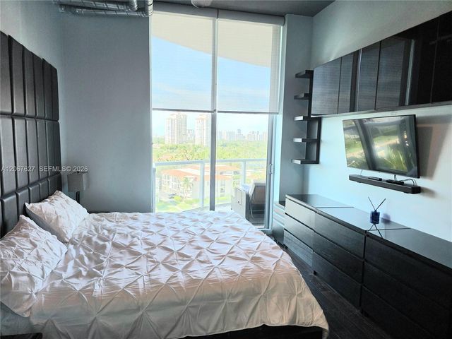 3029 NE 188th Street 819, Aventura, FL 33180