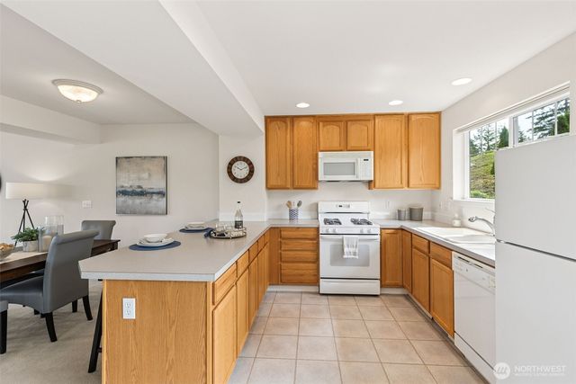 3694 Simmons Mill Court SW #B, Tumwater, WA 98512