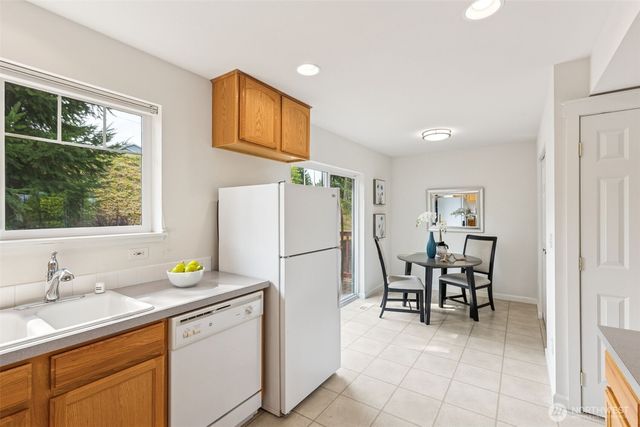 3694 Simmons Mill Court SW #B, Tumwater, WA 98512